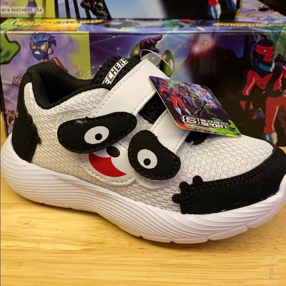 dyna lite skechers